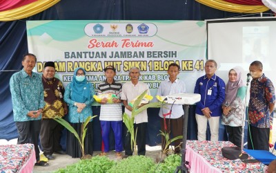 Pembangunan 7 Jamban Bersih: Sinergi SMK Negeri 1 Blora, PKK, dan BAZNAS untuk Masyarakat