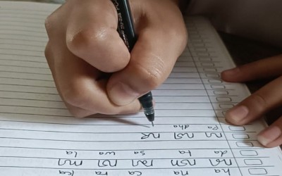 Tanpa catatan, berani maju!  Aksara Jawa bukan sekadar tulisan, tapi warisan.