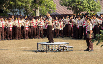 SMK NEGERI 1 BLORA : PERINGATI HARI PRAMUKA KE-65 DENGAN GEBYAR LOMBA-LOMBA SONGSONG KEMERDEKAAN RI